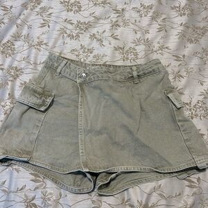 Zara Khaki Women's Skorts